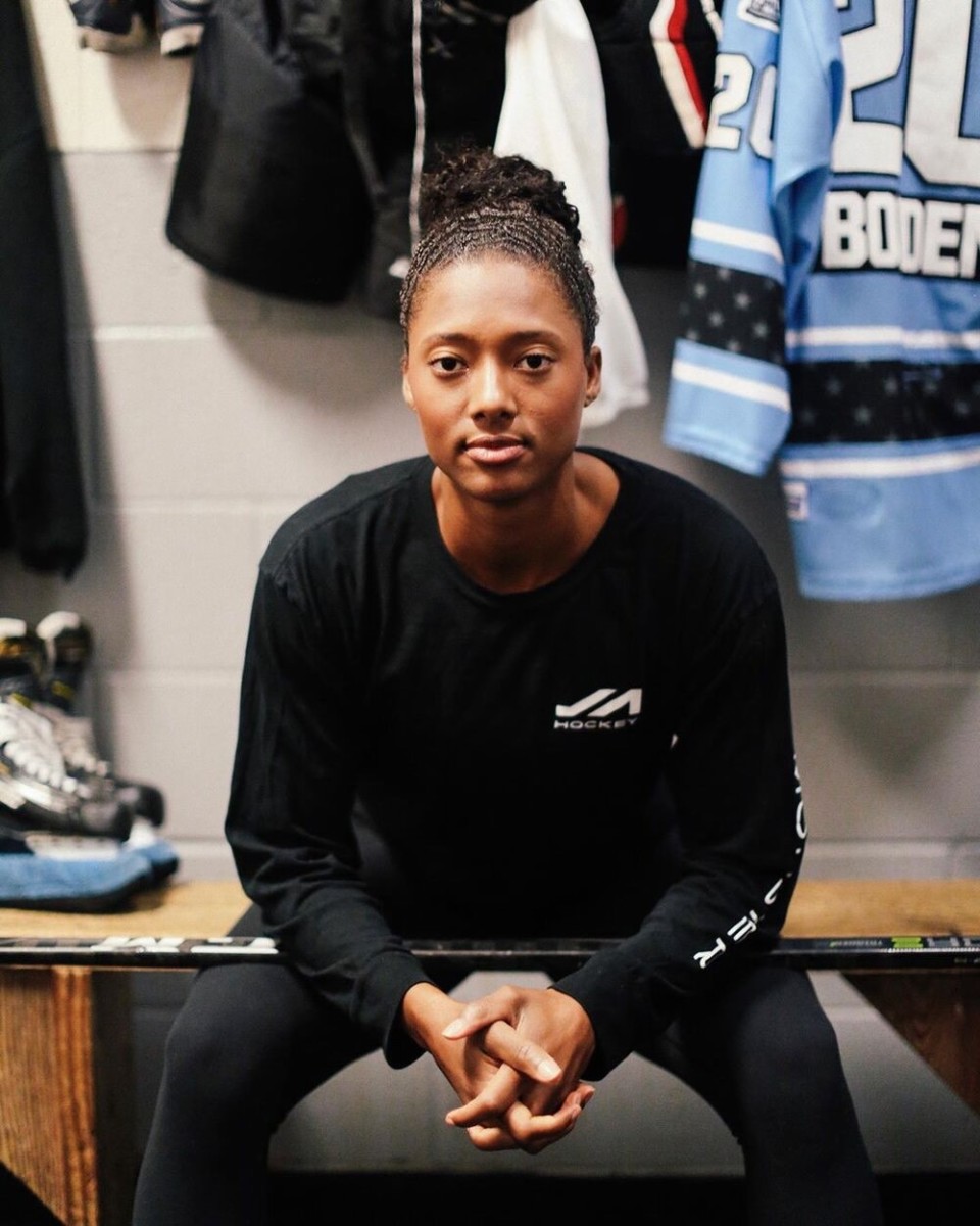 LA Kings Host Girls Youth Hockey Clinics with Blake Bolden