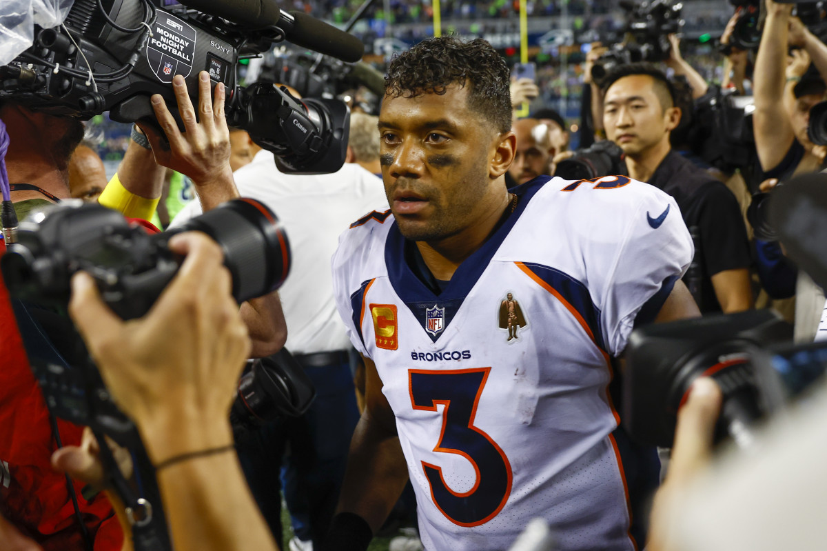 Russell Wilson booed in return to Seattle as Denver Broncos lose to Seahawks